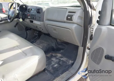 2006 Ford F-250 Xl/Xlt z USA, uszkodzony, nr VIN 1FTNF215X6EC85425